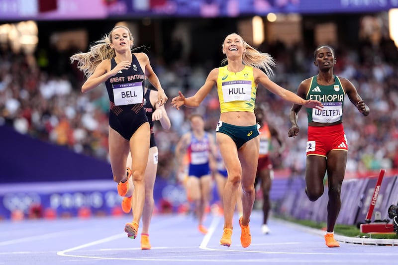 Great Britain’s Georgia Bell (left) wins bronze with Australia’s Jessica Hull (centre) winning silver