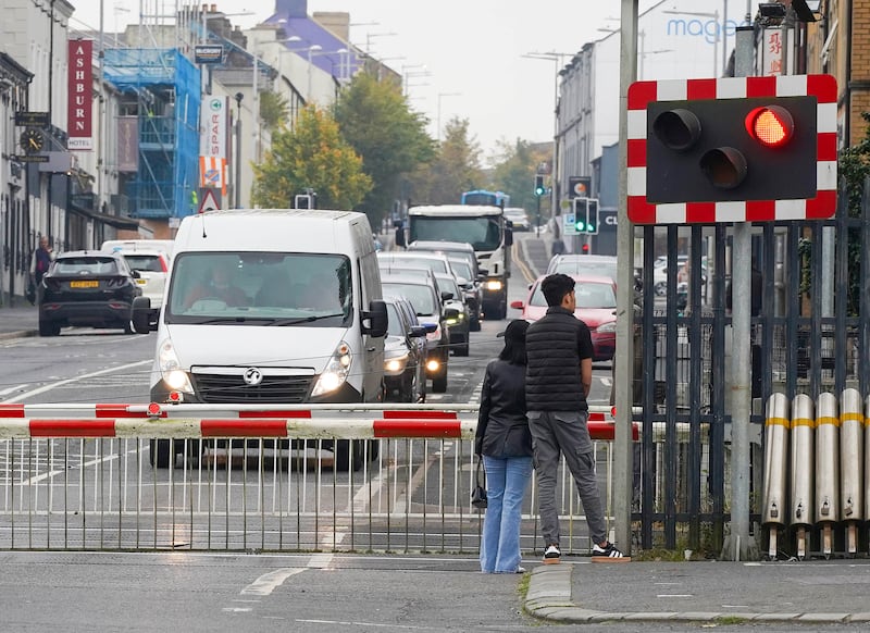 Traffic at the train crossing in Lugan Lake Street. PICTURE: JORDAN TREANOR