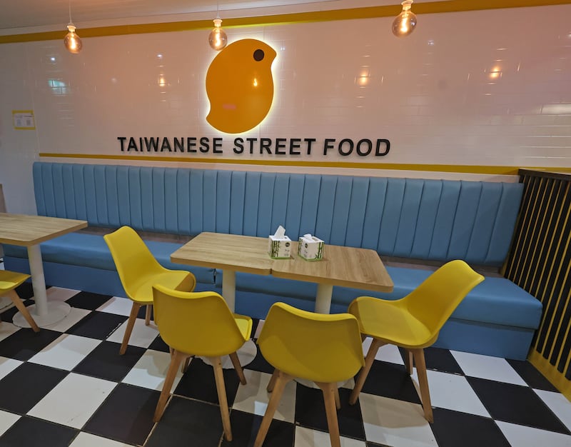 EATING OUT. Ji The Chicken Shop on the Lisburn Road Belfast.
PICTURE COLM LENAGHAN