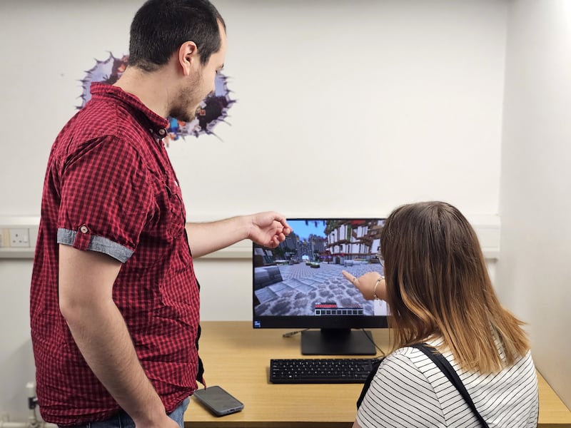 Students at the university will learn and build experiments within the computer game