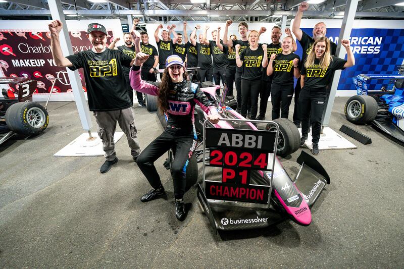 Abbi Pulling celebrates her F1 Academy win