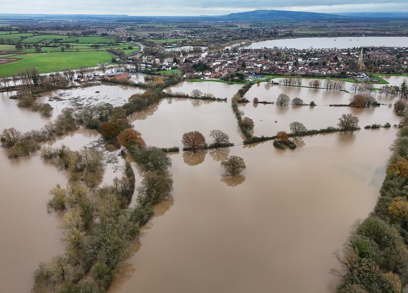 Flooded fields and roads near Upton-upon-Severn