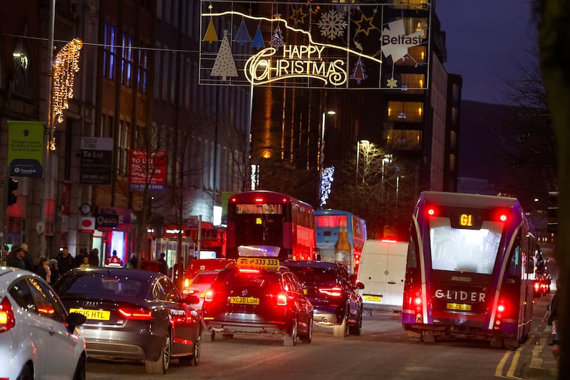 Traffic in builds up in Belfast CIty Centre. PICTURE: MAL MCCANN