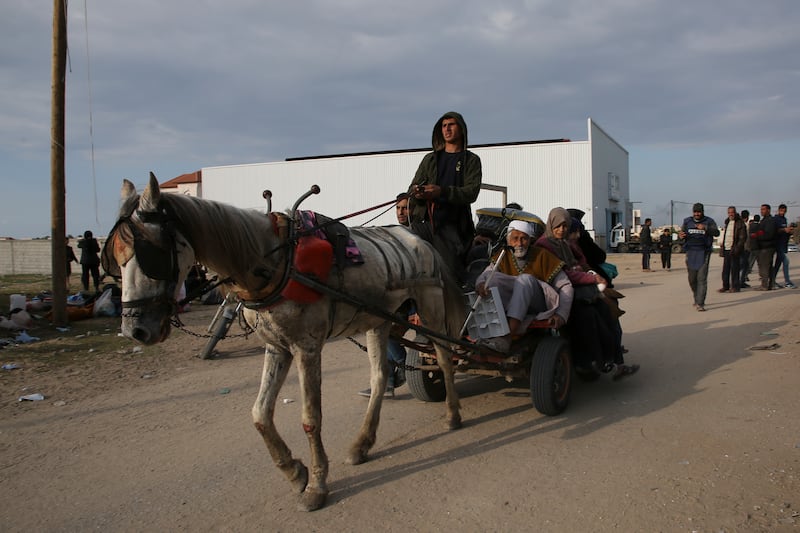 Palestinians fleeing the Israeli offensive on Khan Younis arrive in Rafah