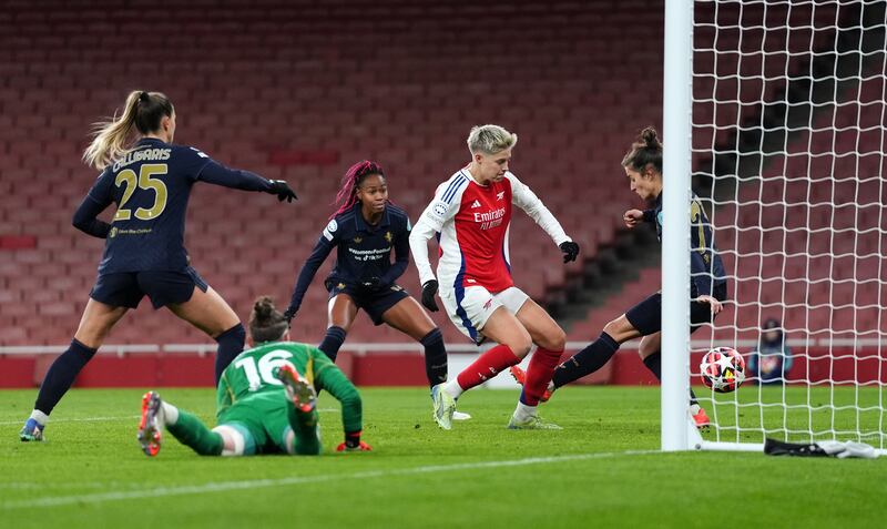 Arsenal substitute Lina Hurtig scored a late winner against her former club