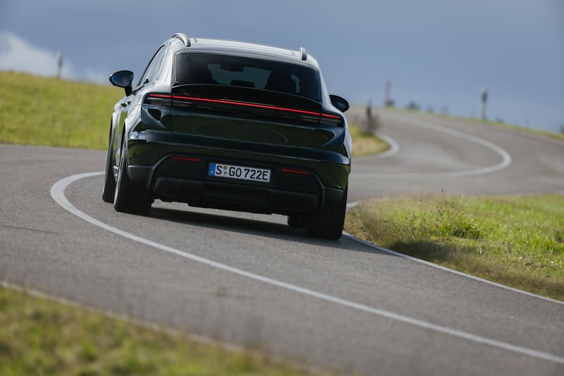 The new Macan switches to electric power for the first time