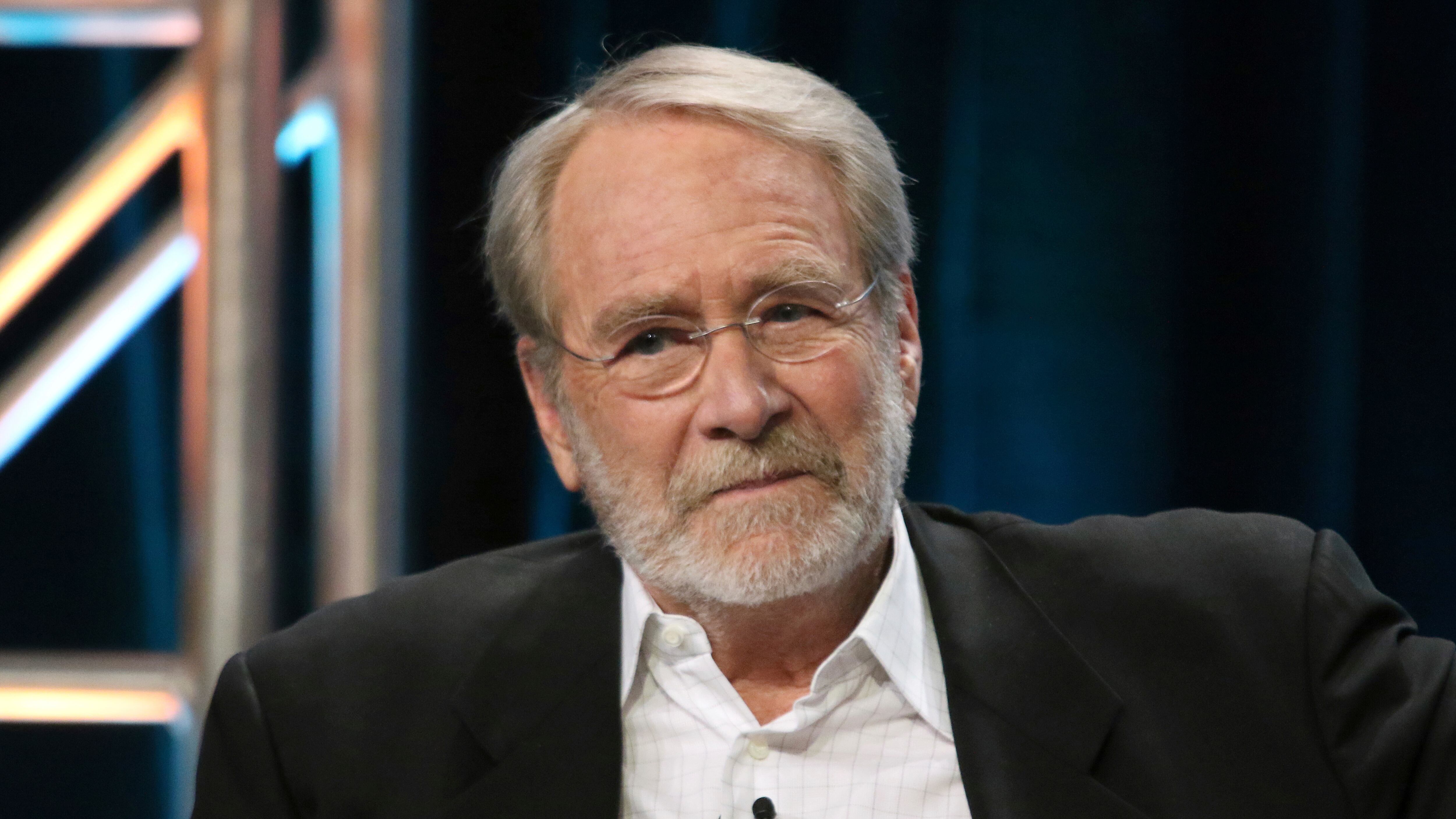 FILE – Martin Mull, whose droll, esoteric comedy and acting made him a sitcom sensation has died (Willy Sanjuan/Invision/AP)