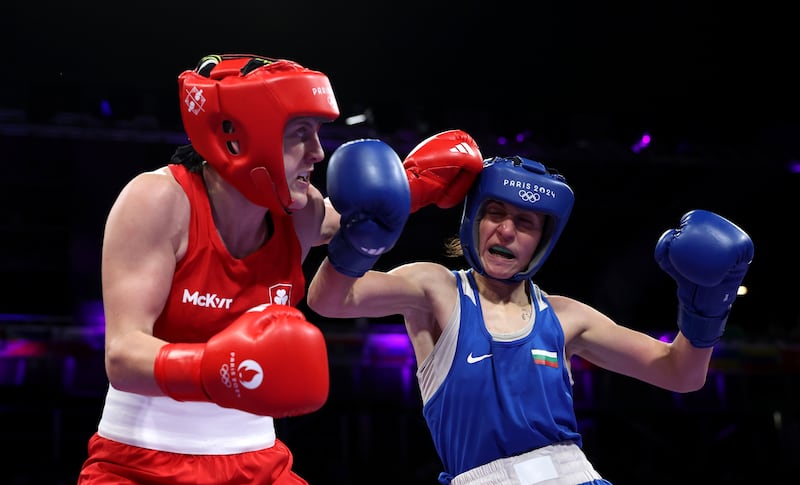 Michaela Walsh found Bulgaria's Svetlana  Staneva hard to get to grips with at the North Paris Arena on Friday. Picture by Richard Pelham/Getty Images