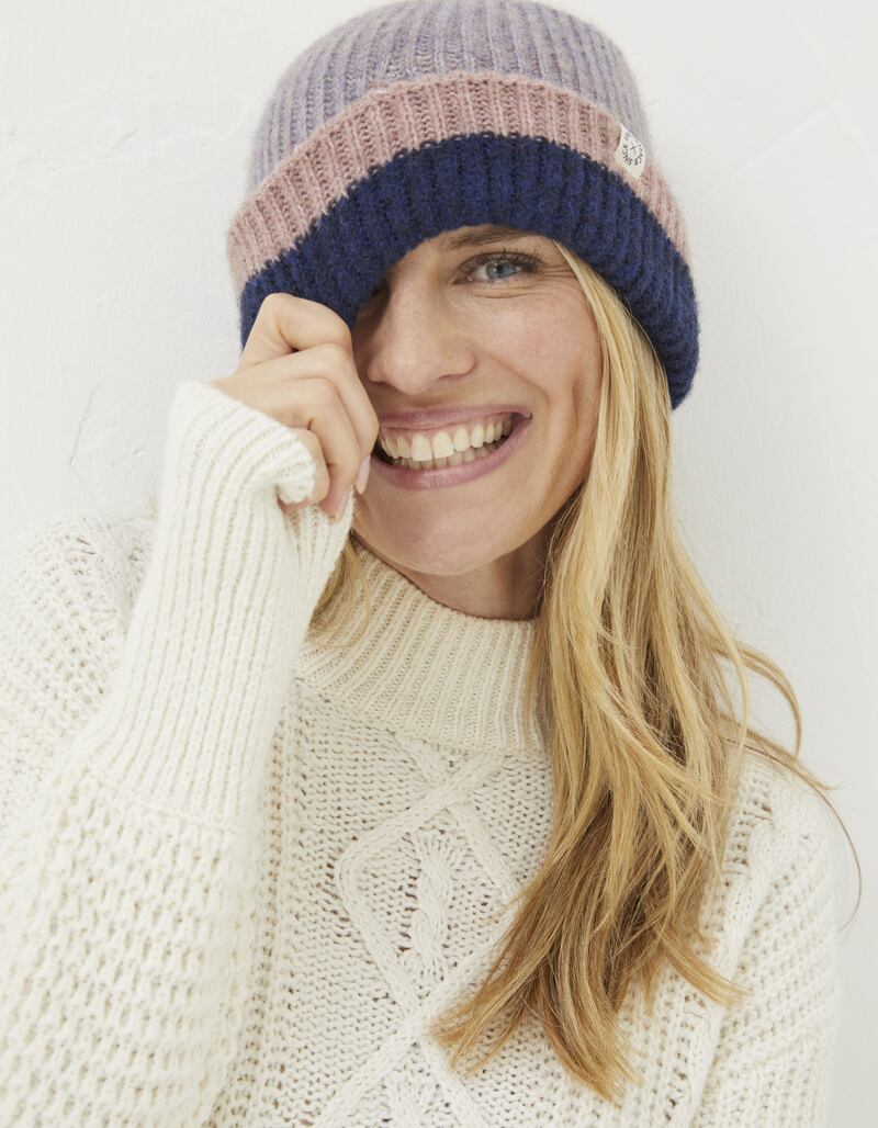 Velvet Yarn Knit Beanie - - Fabletics Canada