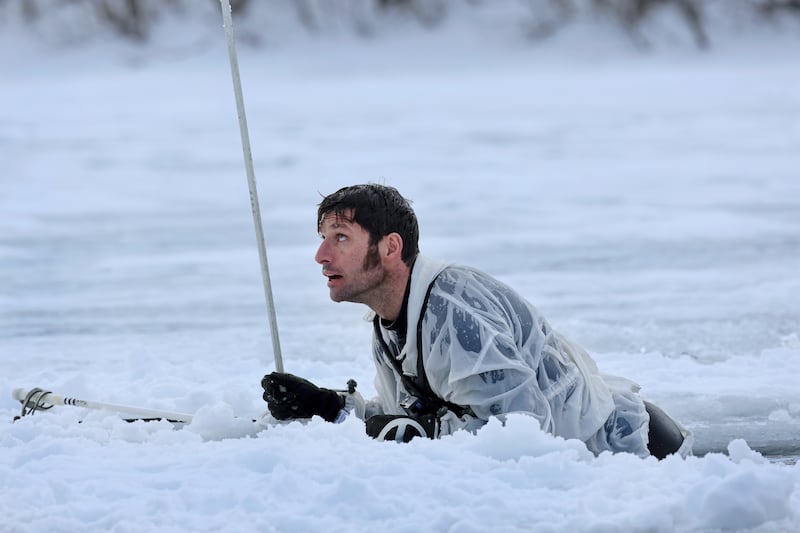 Guy performs the Royal Marines 'Icebreaker' challenge