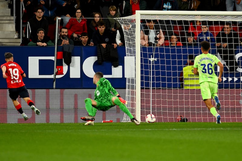 Bryan Zaragoza scores for Osasuna against Barcelona (Miguel Oses/AP)