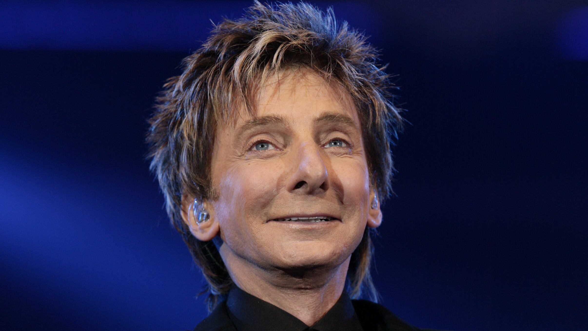 Barry Manilow has booked the AO Arena as a back up if Co-op Live is not ready