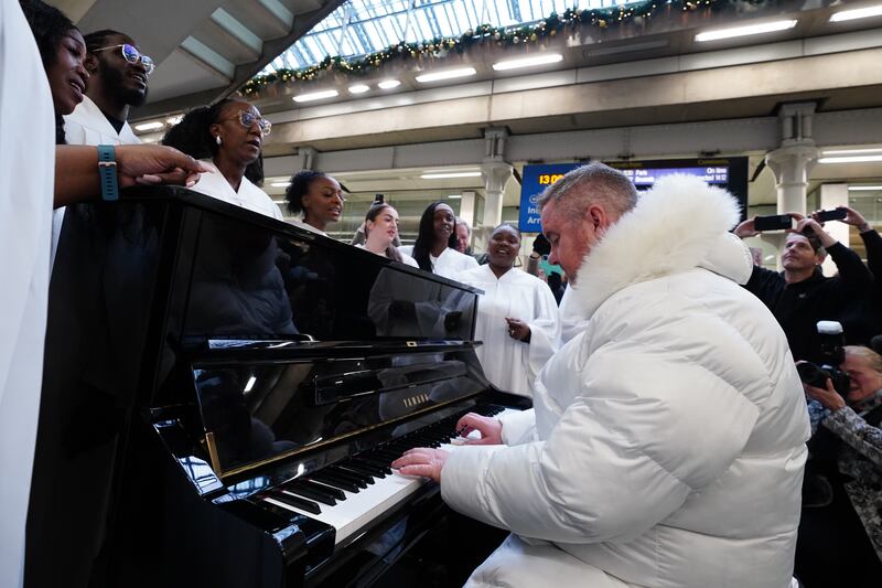 Tony Mortimer performing at the station on Friday