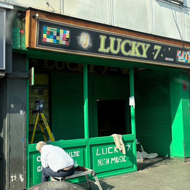 Cead Mile Failte... The Lucky 7 pub in Cricklewood gets a coat of paint