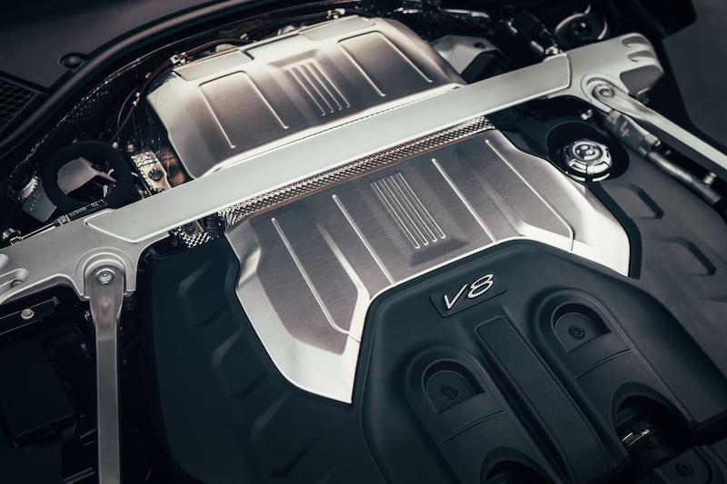 Bentley’s new V8 replaces the old W12 unit. (Credit: Bentley Media)
