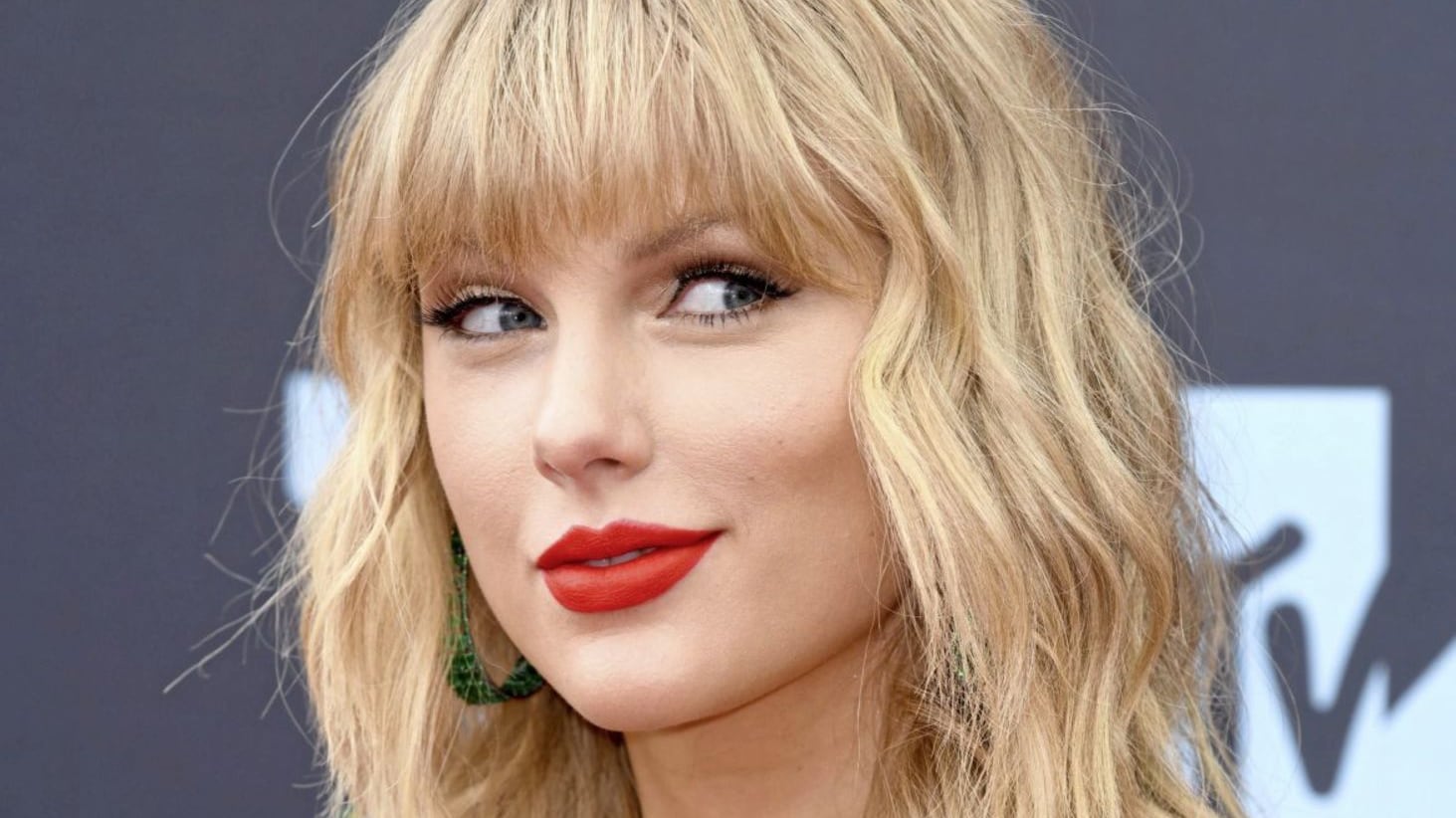 Taylor Swift’s ancestral ties to Derry revealed – The Irish News