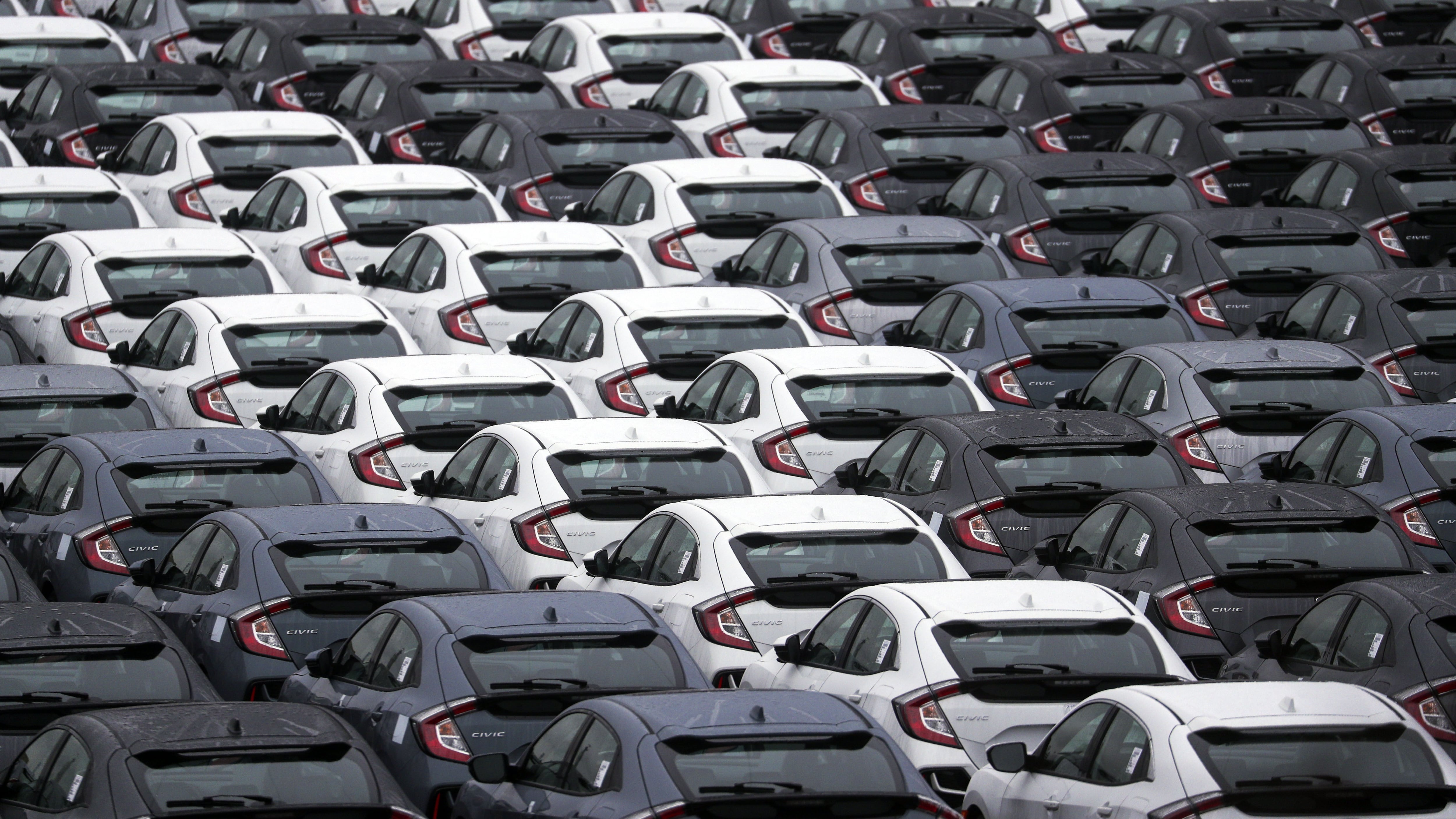 Purchases of new cars by private buyers declined in June compared with the same month last year, preliminary figures show