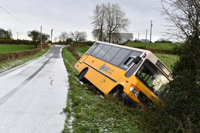 PACEMAKER BELFAST  20/11/2024
A school bus left the Tattygar Road in Lisbellaw, Co Fermanagh on Wednesday morning.
There were no serious injuries reported