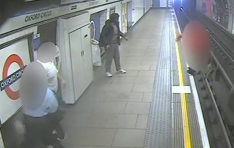 Brwa Shorsh shoved Tadeusz Potoczek at Oxford Circus station