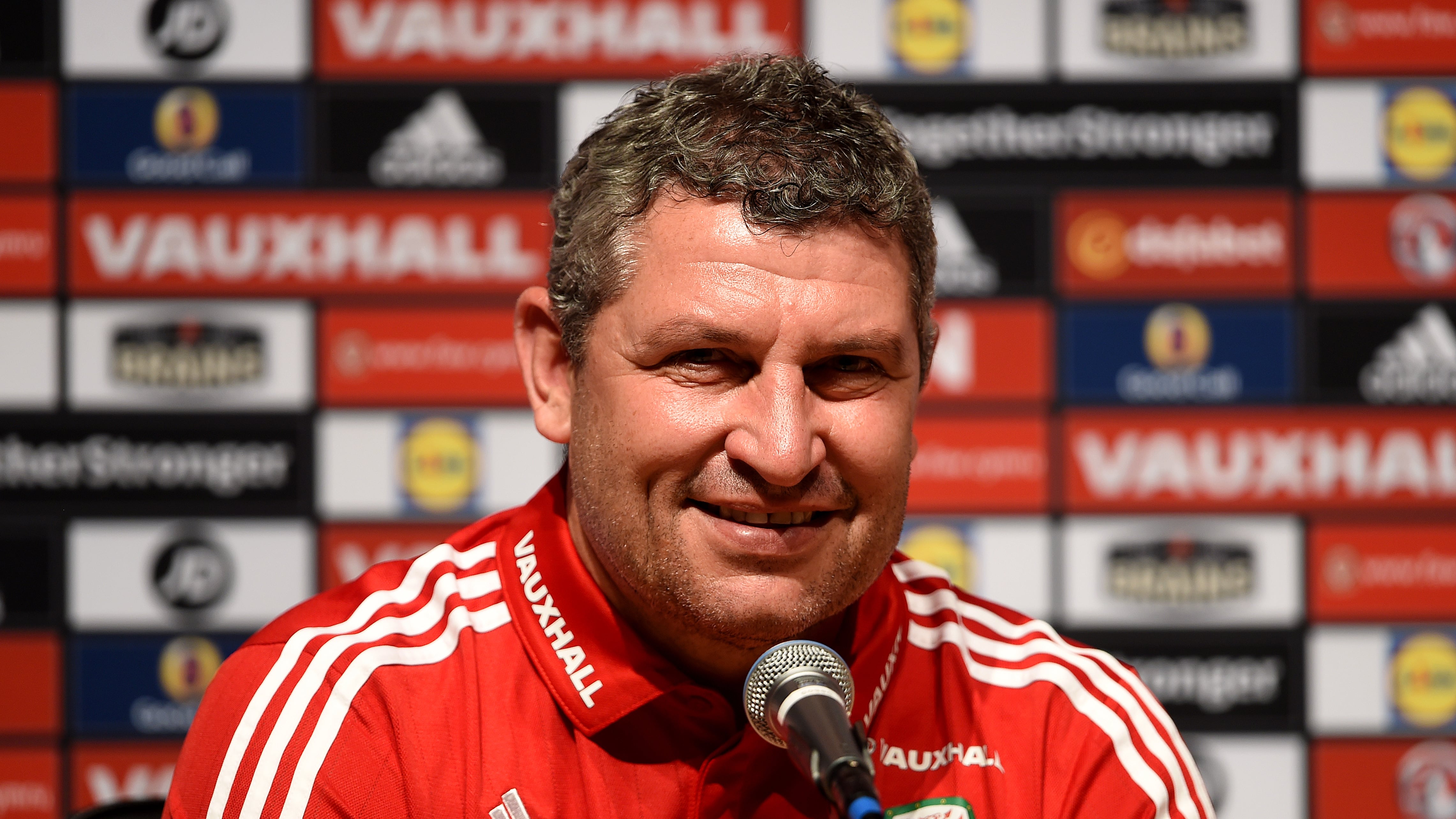 Osian Roberts has ruled himself out of the running to succeed Rob Page as Wales manager