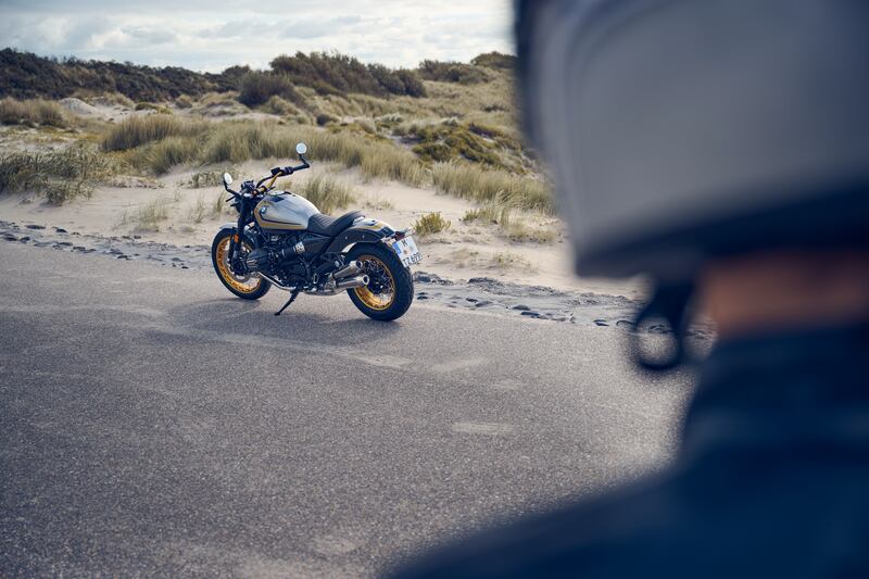 The R12 is one of the latest cruiser bikes in BMW’s range