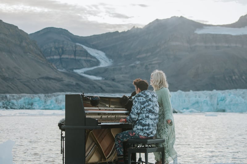 Jacob Collier and Aurora on (Bianca Vitale/Greenpeace)