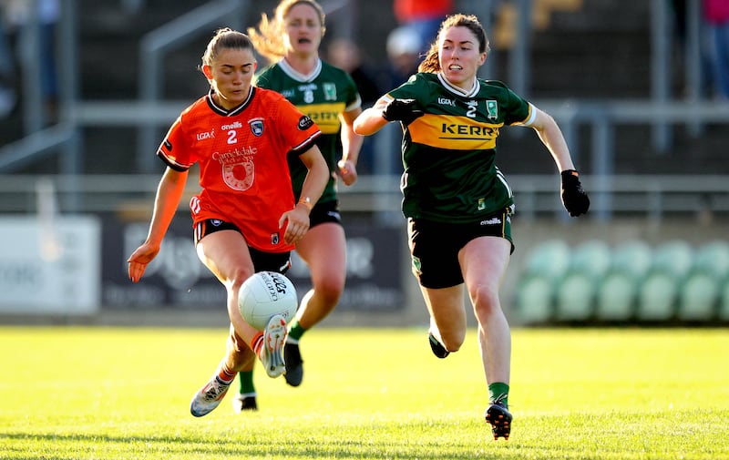 Grace Ferguson soloing the ball against Kerry