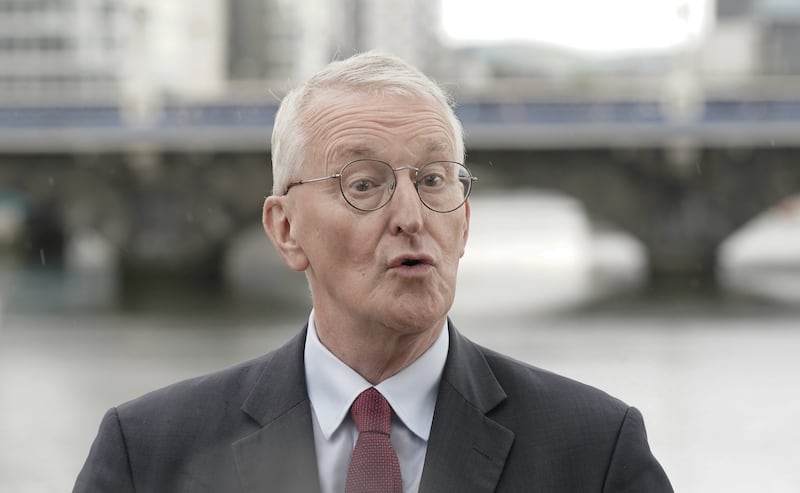 Hilary Benn paid tribute to Doug Beattie as he stepped down from the UUP