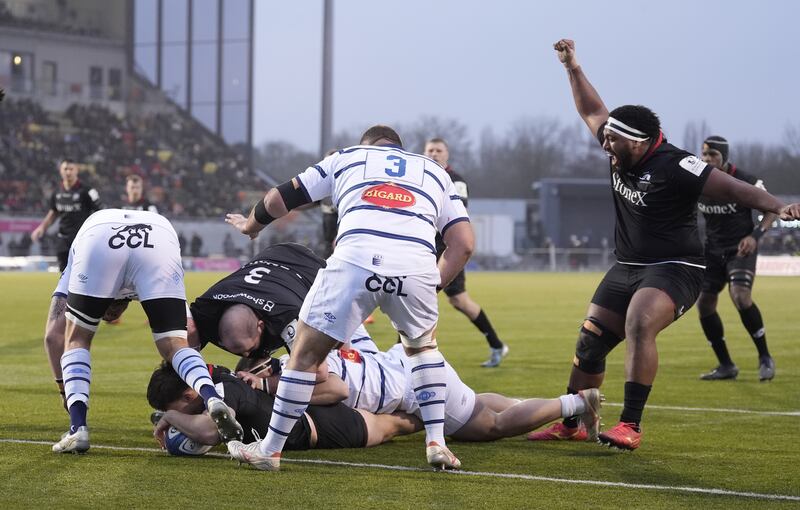 Theo Dan scored Saracens’ first try, before Castres fought back to stun the hosts