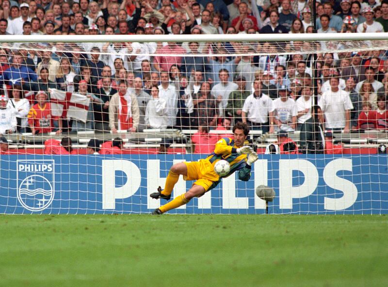 England won on penalties against Spain to reach the semi-finals of Euro 96