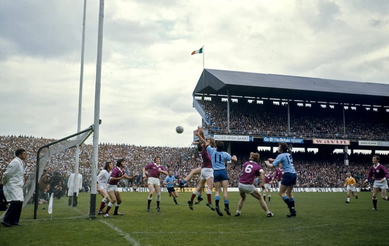 22 September 1974; A general view of action in the Galway goalmouth during the game. All Ireland Senior Football Championship Final, Dublin v Galway. Croke Park, Dublin. Picture credit: Connolly Collection / SPORTSFILE