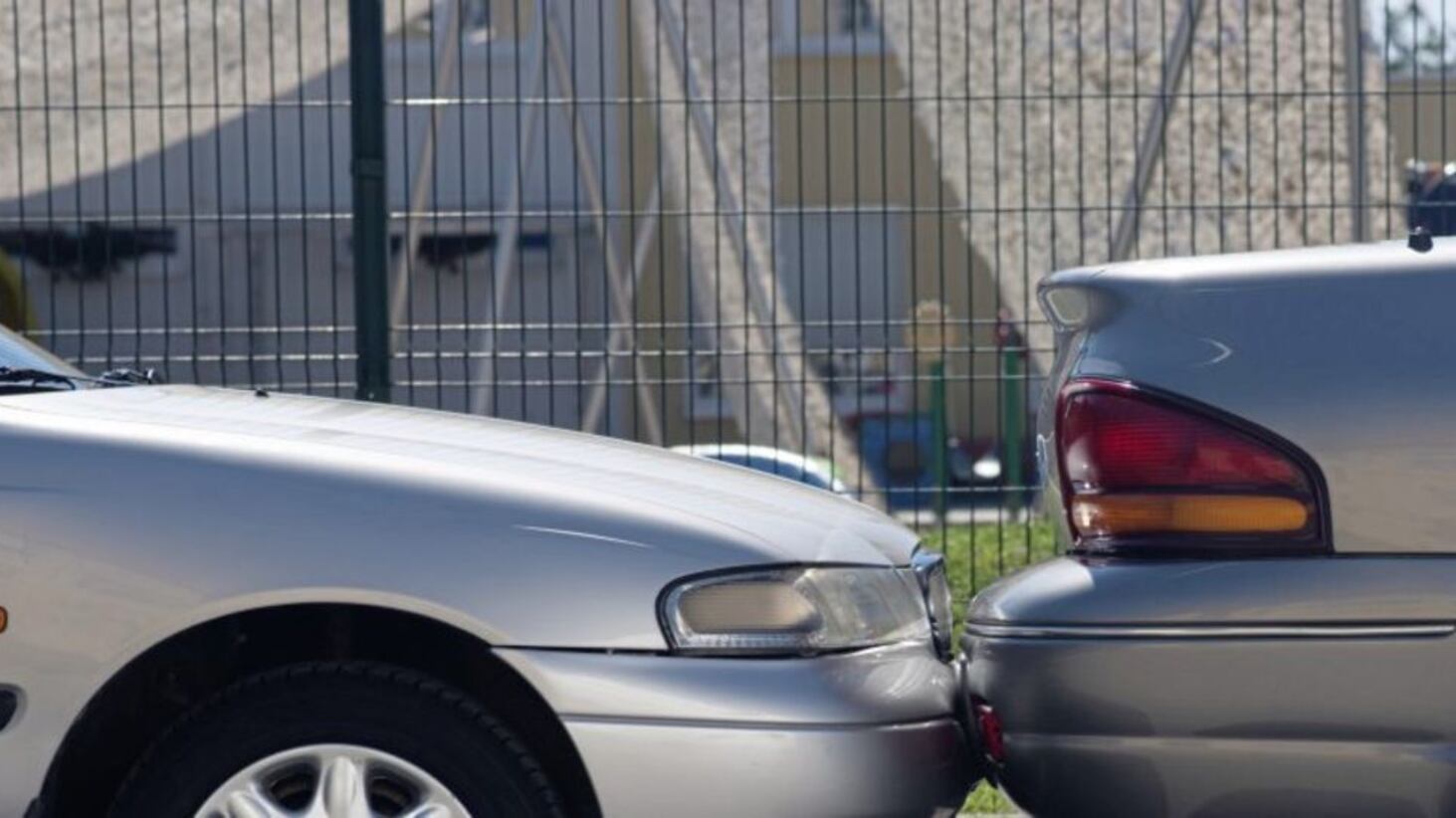 The age-old clich&eacute; that women can&#39;t park which has divided opinion between males and females for years 