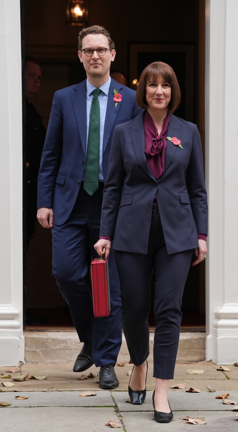 Reeves wore the autumn colour palette as she presented her Budget