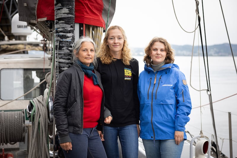 (left to right): Dr Kirsten Young, science lead from Greenpeace Research Laboratories at the University of Exeter, Franziska Saalmann, marine biologist and oceans campaigner Greenpeace Germany and Haldis Tjeldflaat Helle, political campaigner from Greenpeace Nordic onboard the SY Witness. (Daniel Müller/Greenpeace)