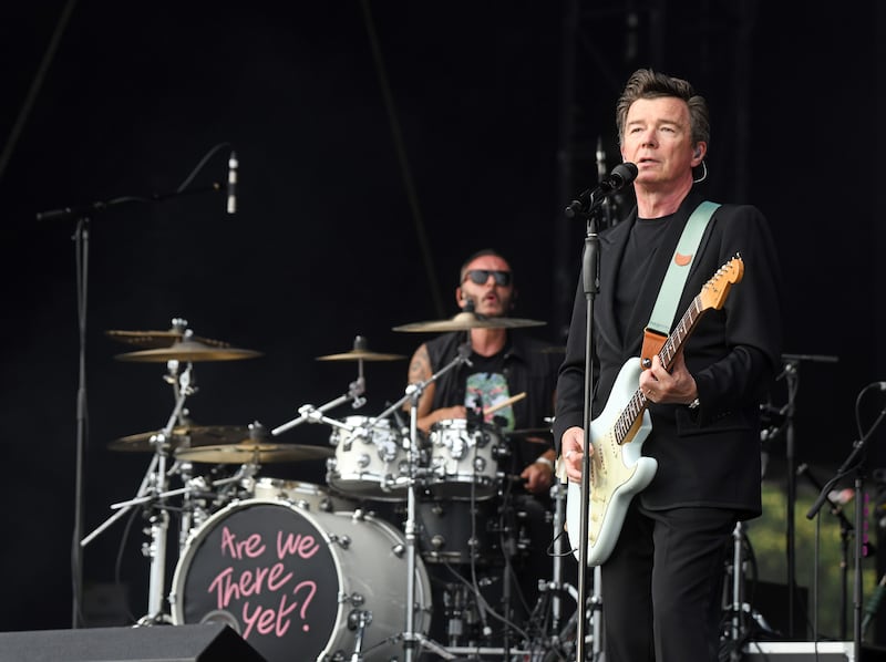 Rick Astley performing at the Trnsmt Festival .