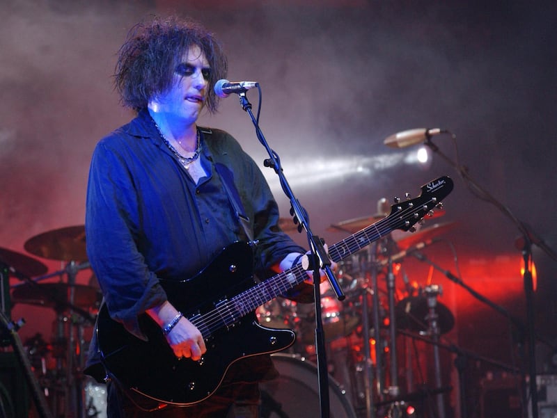 Robert Smith of The Cure performing on stage as part of the MTV Icon of 2004 tribute to the band