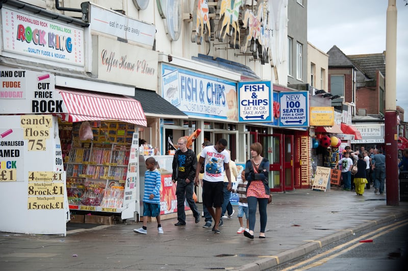 Fast food shops in Blackpool (GeoPic/Alamy)