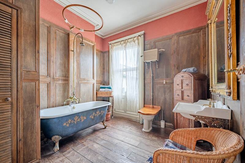 Victorian style bathroom