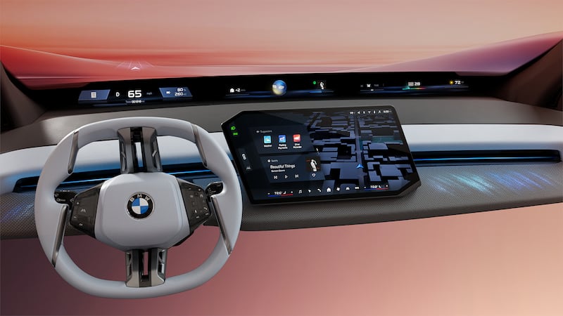 BMW’s Panoramic Vision will be introduced to its cars by the end of 2025. (BMW)