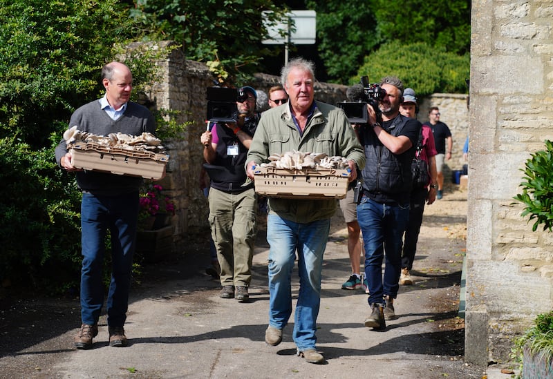 Jeremy Clarkson arrived at the pub at 10.40am, bringing produce inside