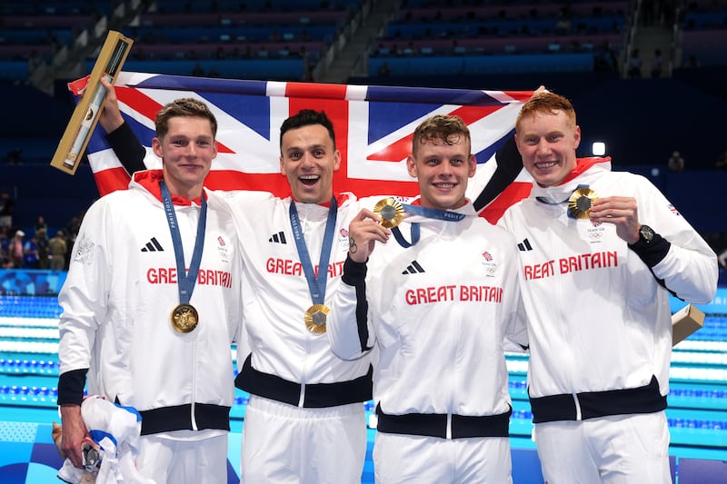 Dean successfully defended relay gold with the GB quartet in Paris