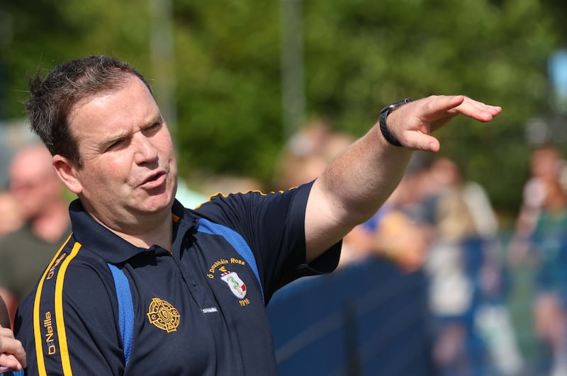 Rossa Manager Alan Keane during Sunday’s game at Shaw’s Road in Belfast.
PICTURE COLM LENAGHAN