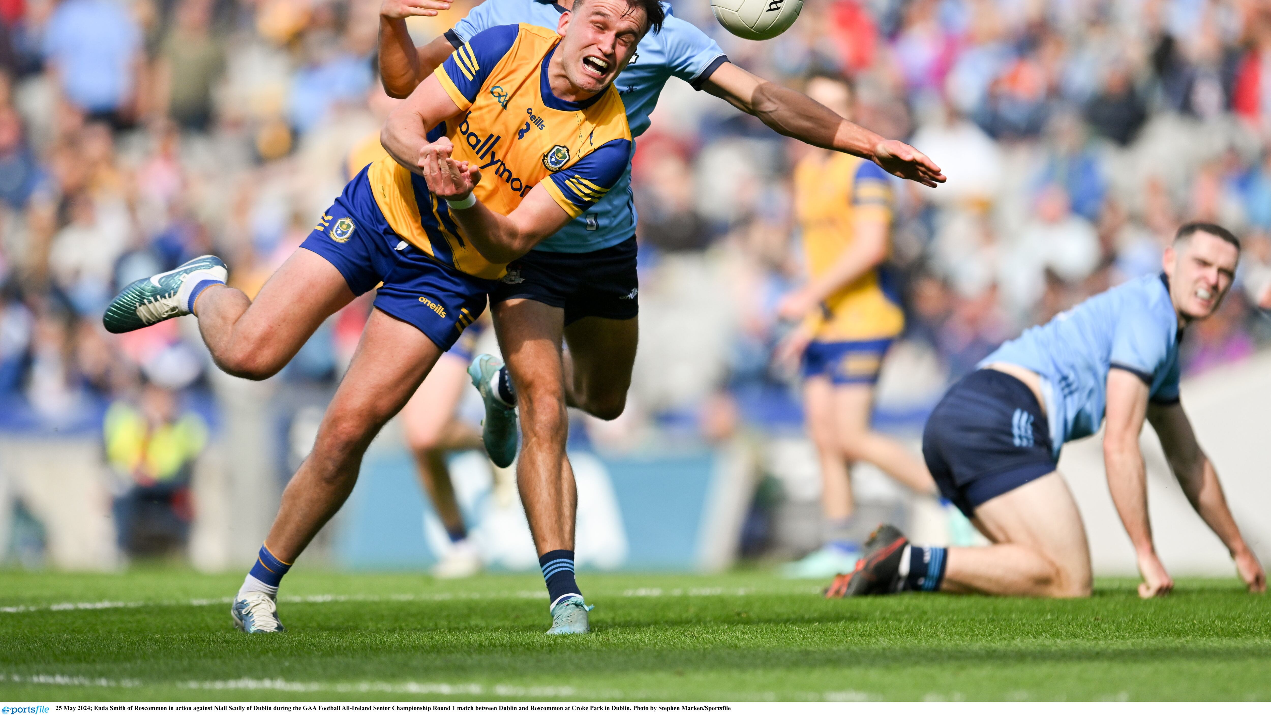 25 May 2024; Enda Smith of Roscommon in action against Niall Scully of Dublin during the GAA Football All-Ireland Senior Championship Round 1 match between Dublin and Roscommon at Croke Park in Dublin. Photo by Stephen Marken/Sportsfile