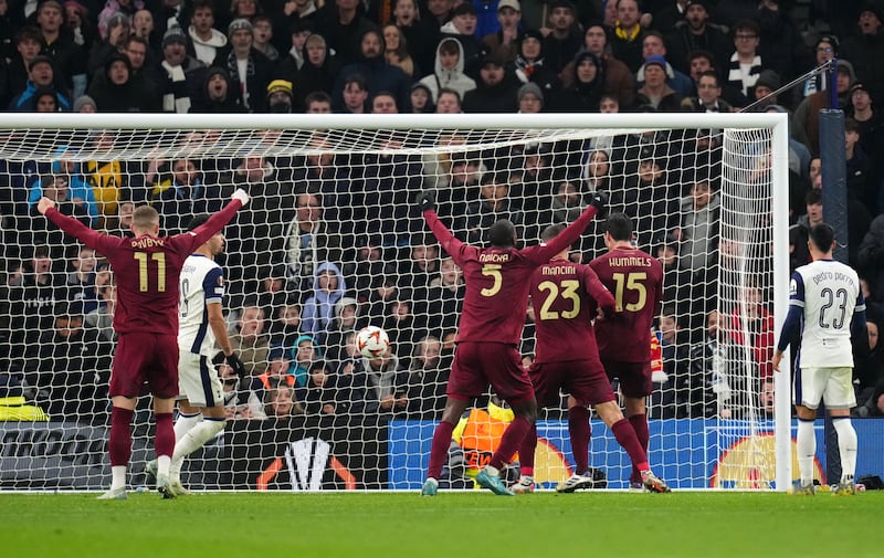 Mats Hummels denied Tottenham in stoppage time