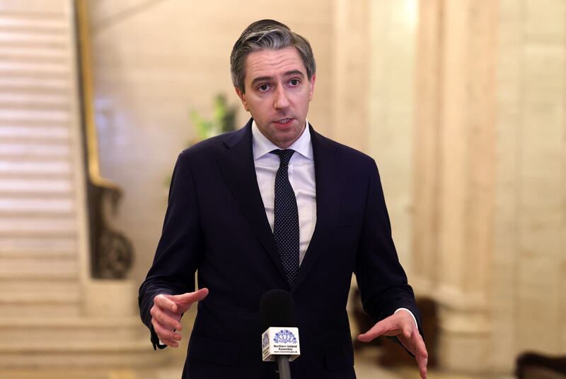 Press Eye - Belfast - Northern Ireland - 28th January 2025

Tanaiste Simon Harris speaks in the Great Hall at Stormont after meeting with First Minister Michelle OÕNeill and deputy First Minister Emma Little-Pengelly.


Picture by Jonathan Porter/PressEye