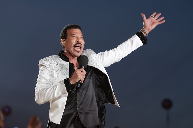 Lionel Richie is bringing his greatest hits tour to the UK