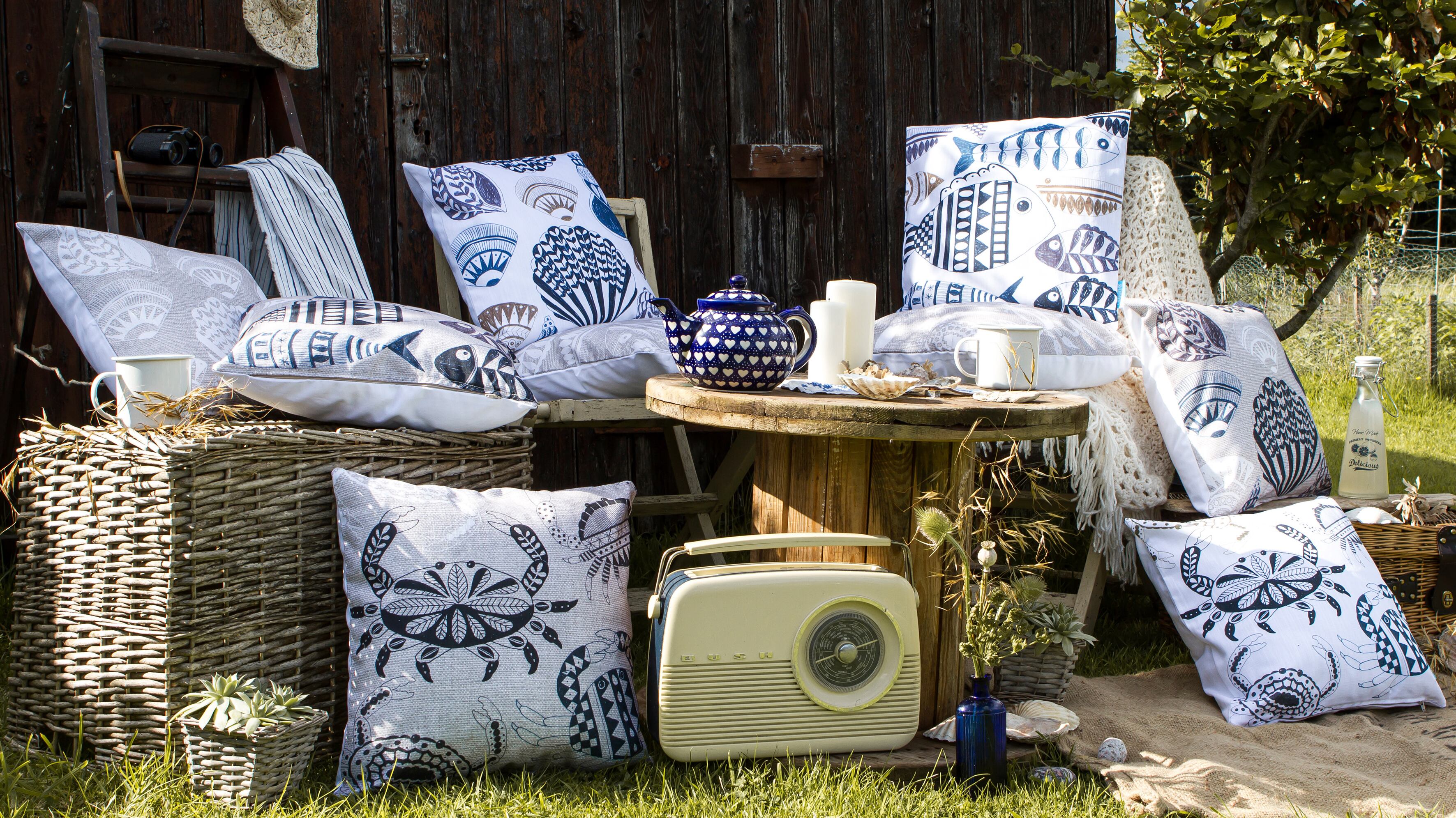 Time to channel your inner beachcomber with these seaside themed accessories
