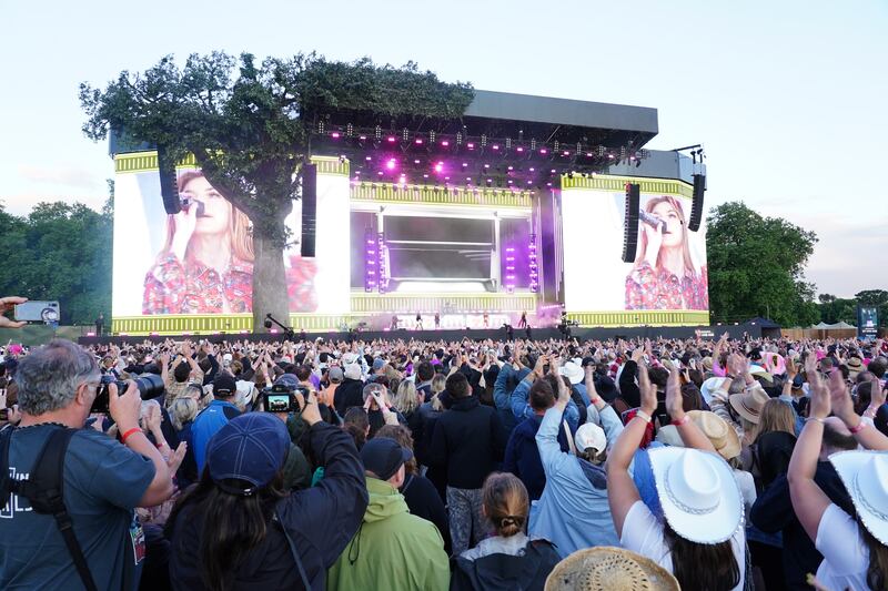 Thousands watched Shania Twain performing on stage at BST Hyde Park