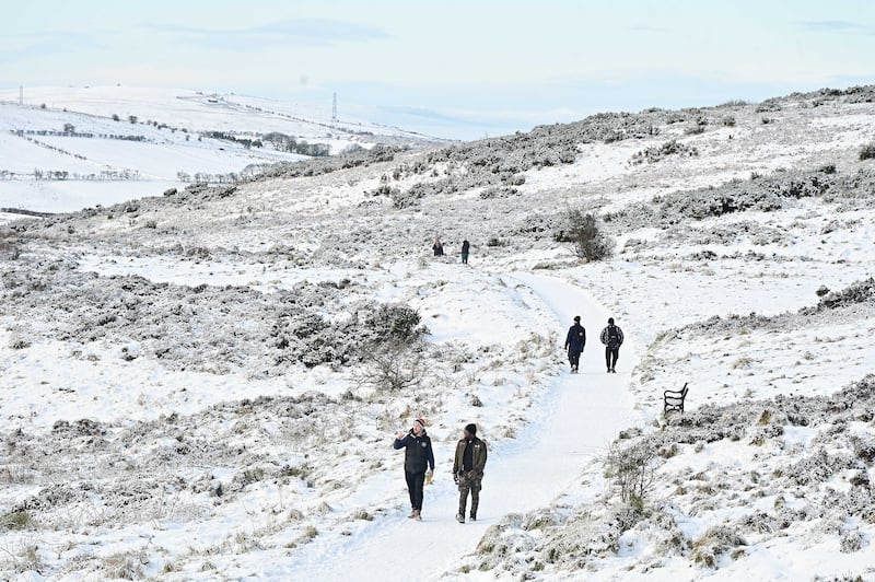 New snow and ice warning issued fo