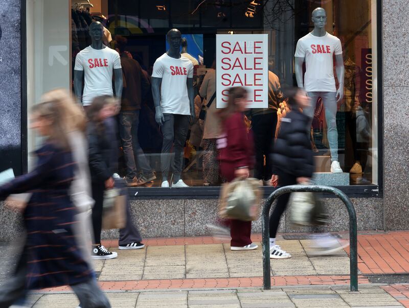 Shoppers take advantage of the Boxing Day sales in Belfast City Centre.
PICTURE COLM LENAGHAN